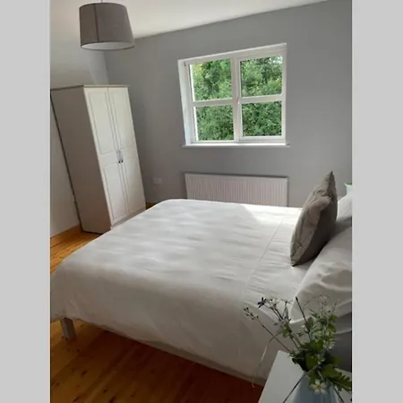 Beautiful Four Bedroom Detached House Holiday home