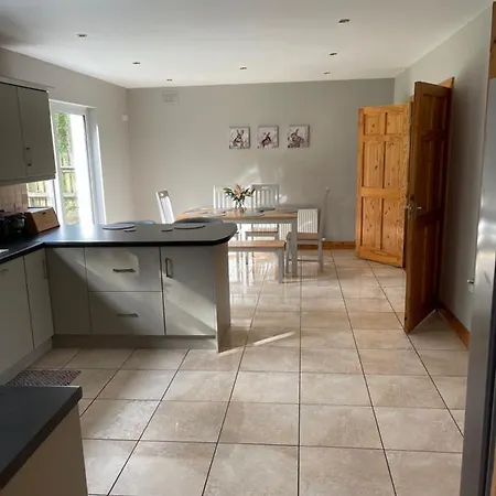 Beautiful Four Bedroom Detached House *